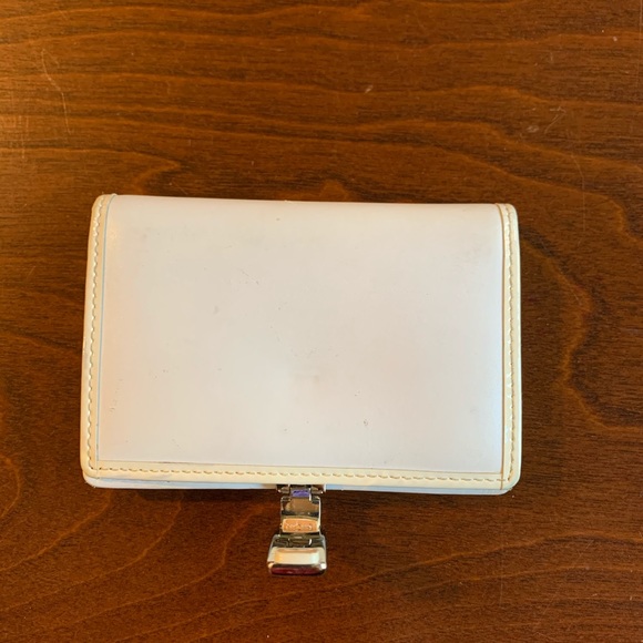 Coach White Card Case - Picture 3 of 6